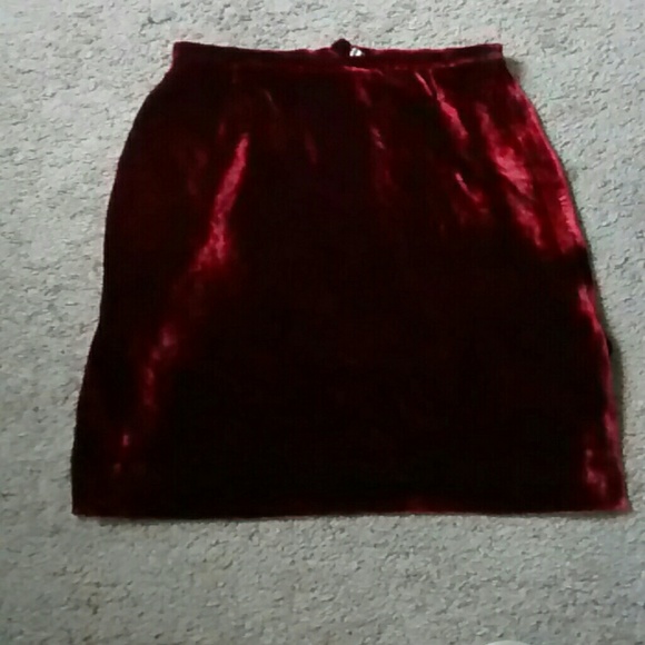 Kenar  Silk Velvet skirt , Deep red ,size4