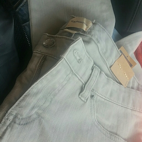 Gray skinny jeans