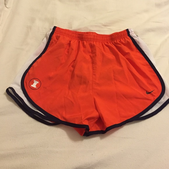 Nike - University of Illinois running shorts