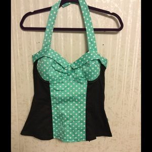 Pin-up Halter Top