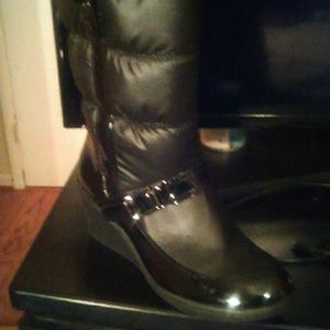 Anne Klein boots