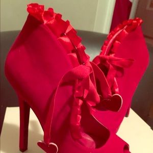 ️sexy Fredrick of Hollywood heels