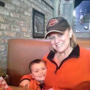 Meet your Posher, Becky