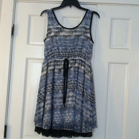 Blue/black printed sleeveless dress size L