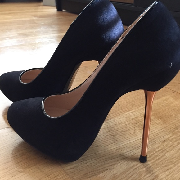 Suede Black Heels With Gold Accent