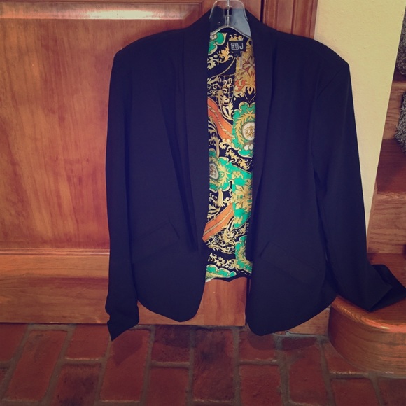 Blazer - Picture 1 of 3