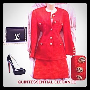 Absolutely fabulous ESCADA  Silk/Wool Quilted Suit