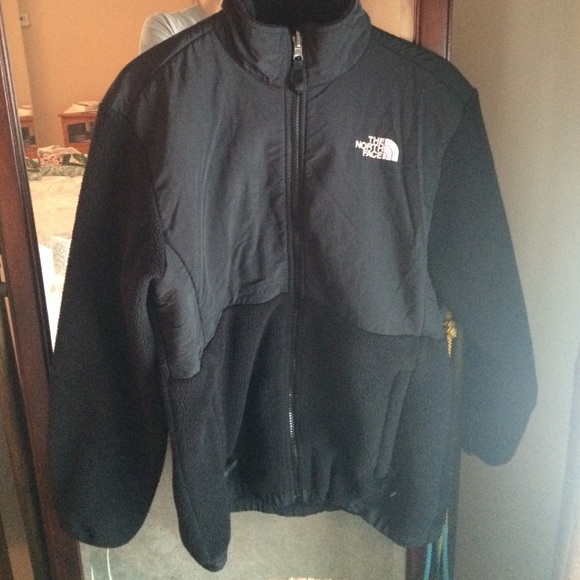 Gotta go! Kids XL north face jacket