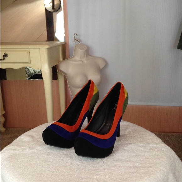 Multi-color Heels - Picture 2 of 4