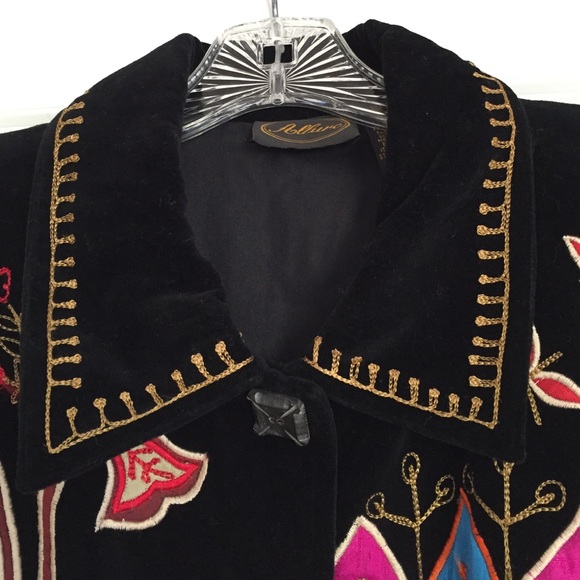 Blazer - Picture 2 of 3