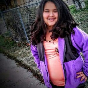 Meet your Posher, Lucinda