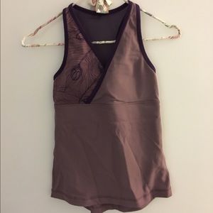 Lululemon workout top
