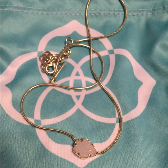 Kendra Scott Mara Necklace