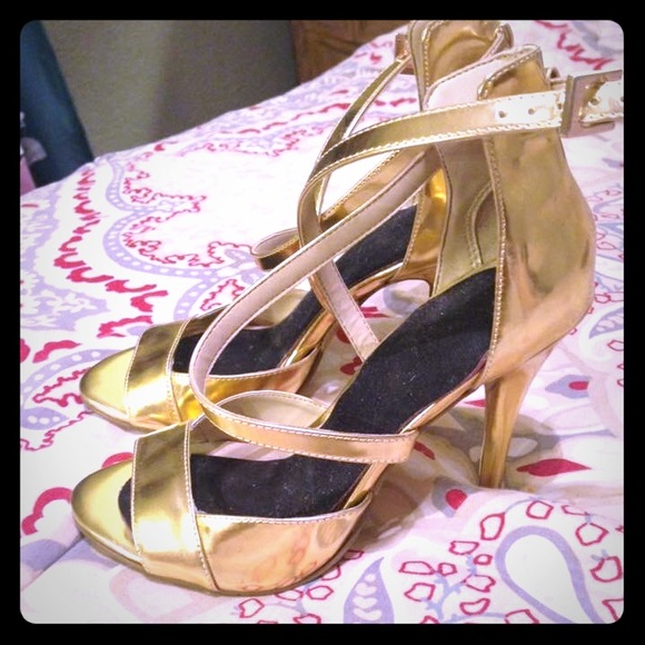 Nine West scrappy heels size 6.5 - Picture 1 of 1