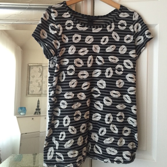 Marc by Marc Jacobs kiss lips t shirt size m