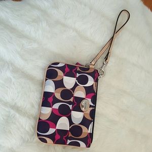 Coach Wristlet Authentic