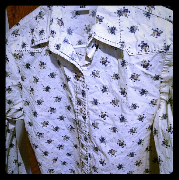 Lee western button up small