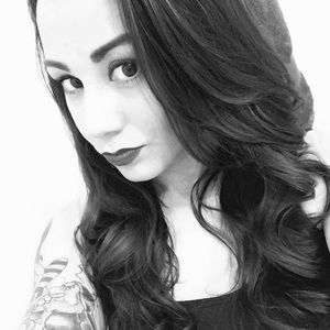 Meet your Posher, Mischa