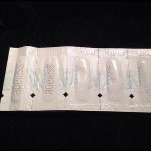 💘 Jeunesse Instantly Ageless💘