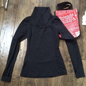 Lululemon pullover, sz 4