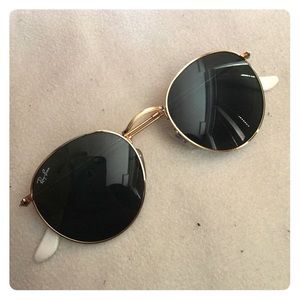 Round Classic Ray-Ban Sunglasses