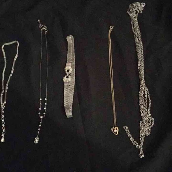 5 beautiful necklaces- all in one!
