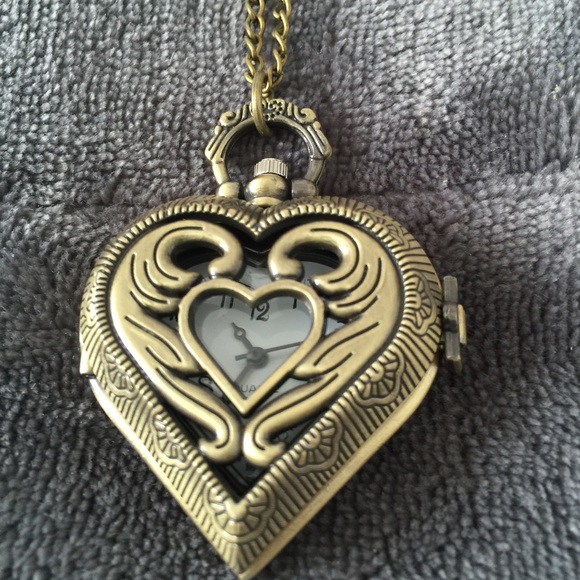 Sweater chain pocket heart watch