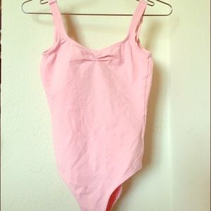 🌟Weekend price drop🌟Strappy back Leotard in Pink