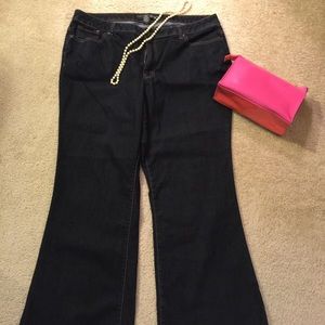Jeans Boot Cut Style