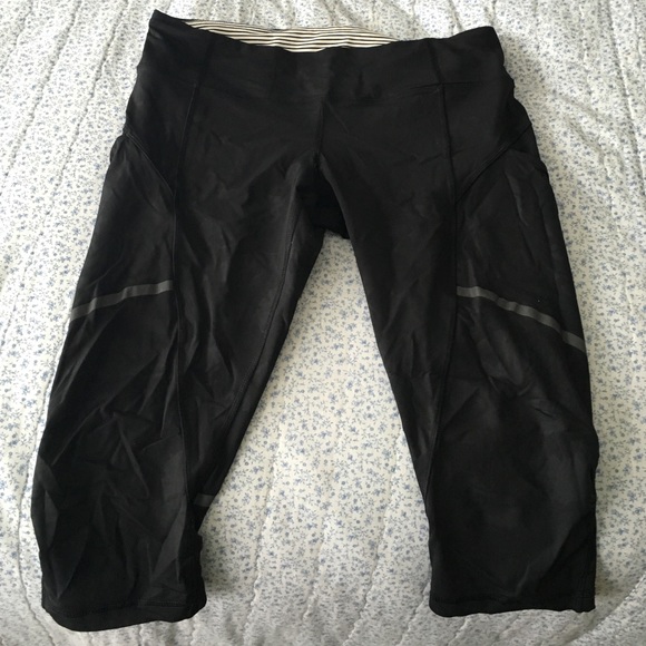 lululemon athletica Pants - Lululemon crops with black flower design