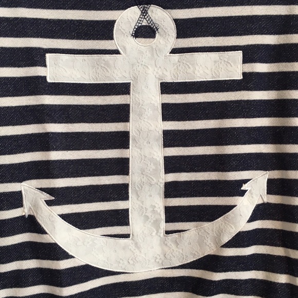 Lace anchor striped blouse