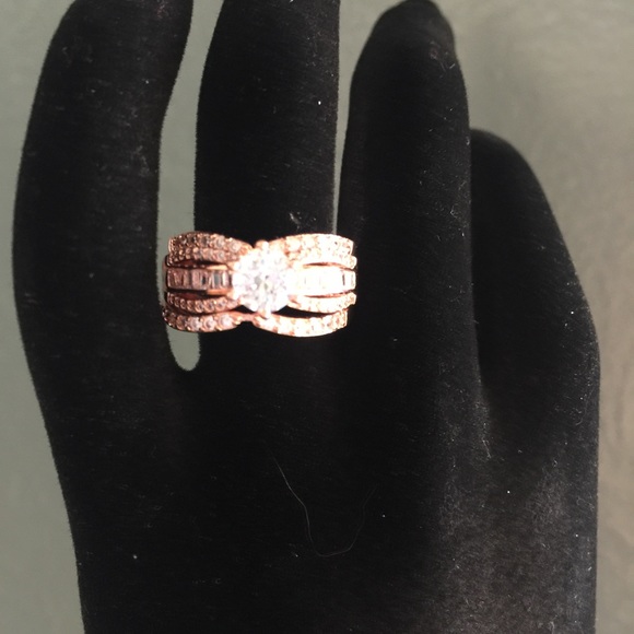Gorgeous rose gold plated cubic zirconia  wedding - Picture 3 of 4