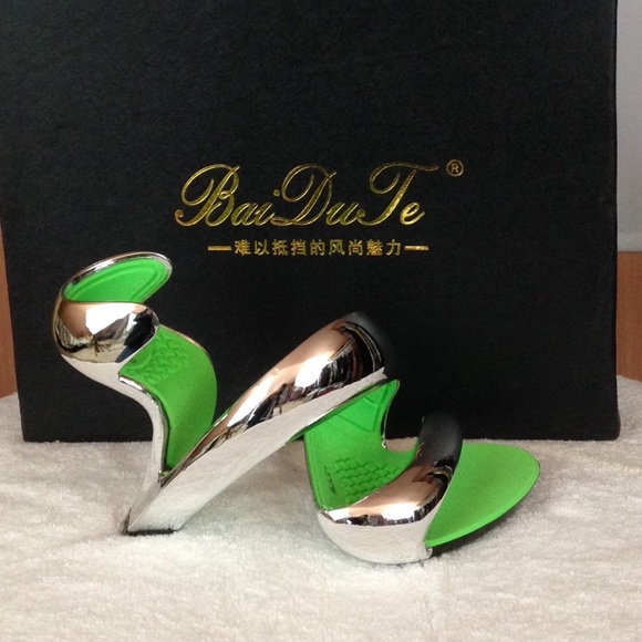 Bottomless Fashion Heels