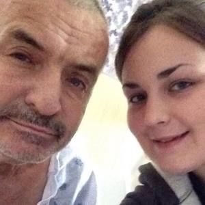 Meet your Posher, Kendra