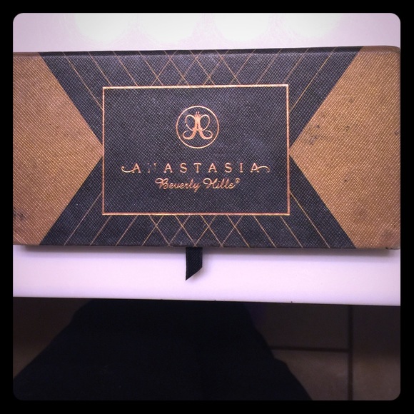Anastasia eyeshadow (limited edition)