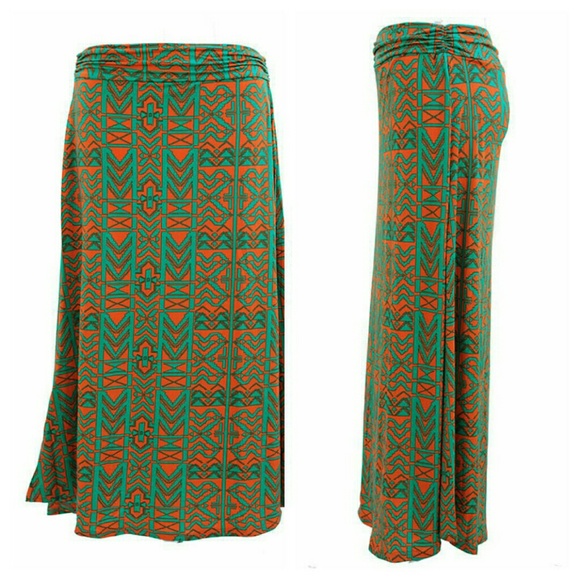 Aztec Print Maxi Skirt - Picture 2 of 4