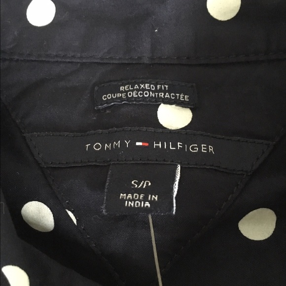 NWT Tommy Hilfiger button down shirt - Picture 2 of 4