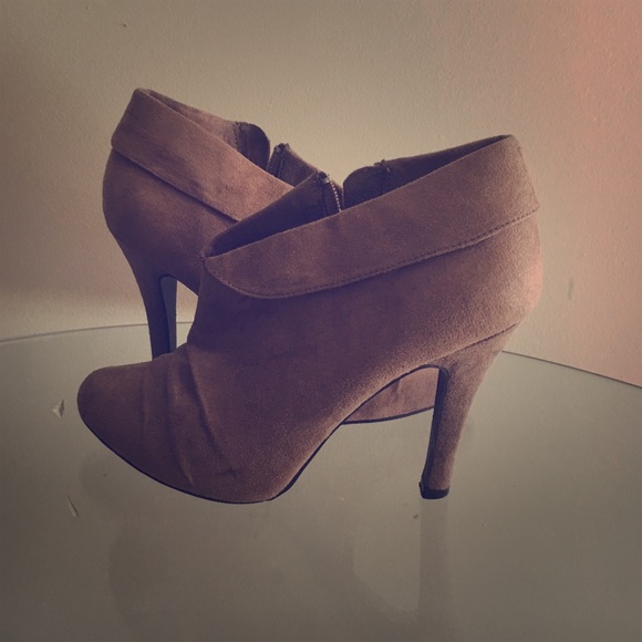 Ankle boots