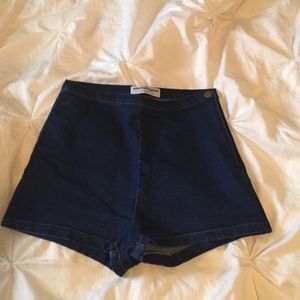 Blue high waisted shorts.