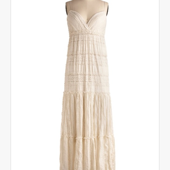 White lace maxi dress