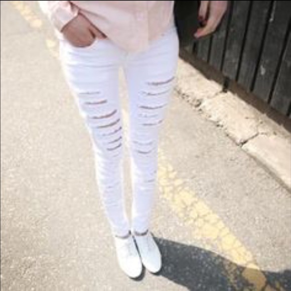 Favorite skinny shredded white jeans SALE - Picture 4 of 4