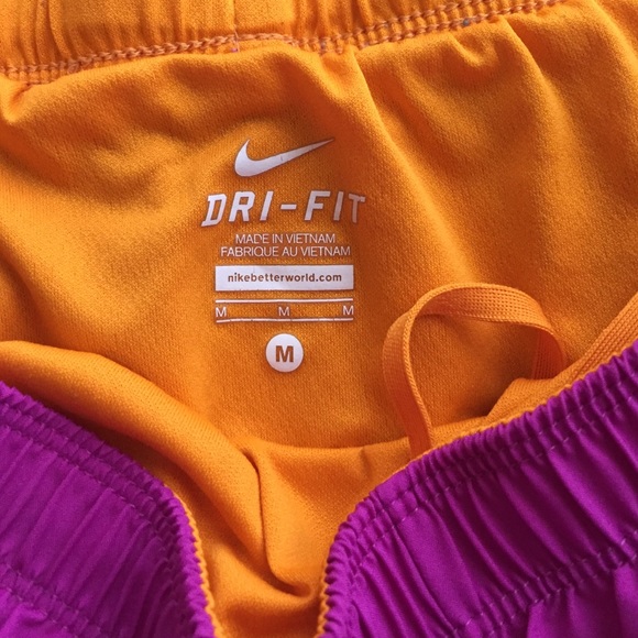 Nike Dri-fit running shorts size medium - Picture 2 of 3