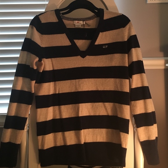 Vineyard Vines Sweater