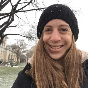 Meet your Posher, Hannah