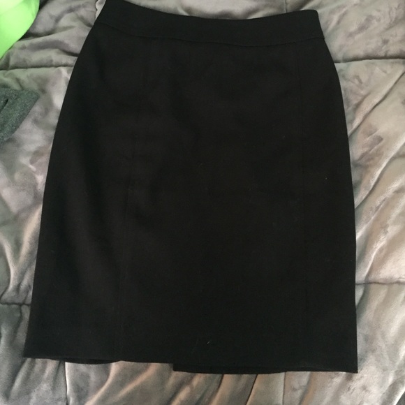 LOFT black pencil skirt