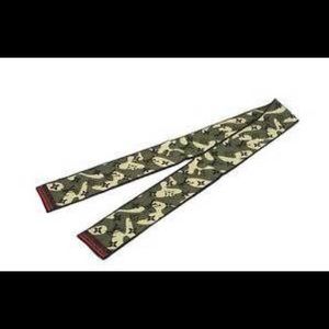NWOT Louis Vuitton Camouflage Silk Scarf Stall