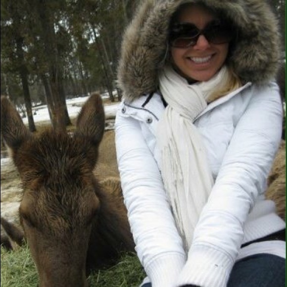 Meet your seller Kristen - Picture 3 of 4