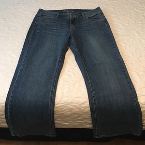 🌷Spring Sale🌷 Stonewashed blue jeans