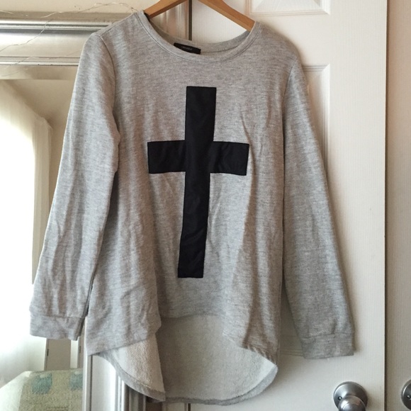 Gray cross high low sweater size large