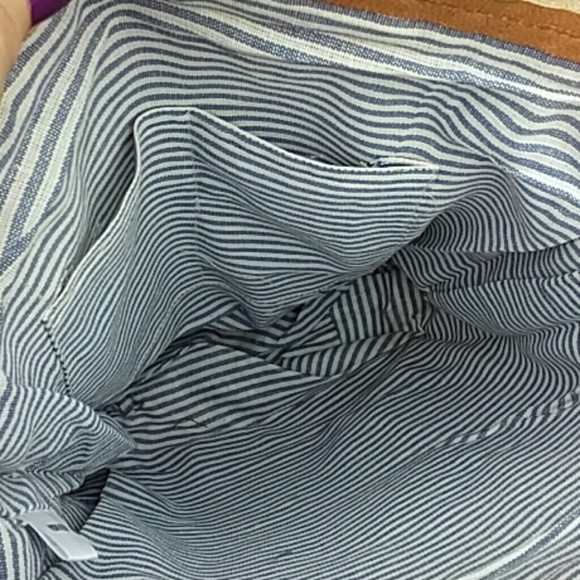 *CLEARANCE LAST ONE!* Vintage Style Messenger Bag - Picture 4 of 4